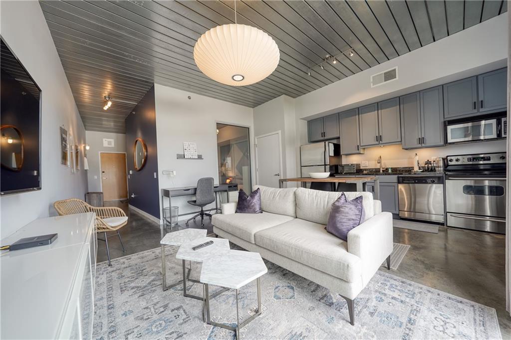 620 Glen Iris Drive NE 506