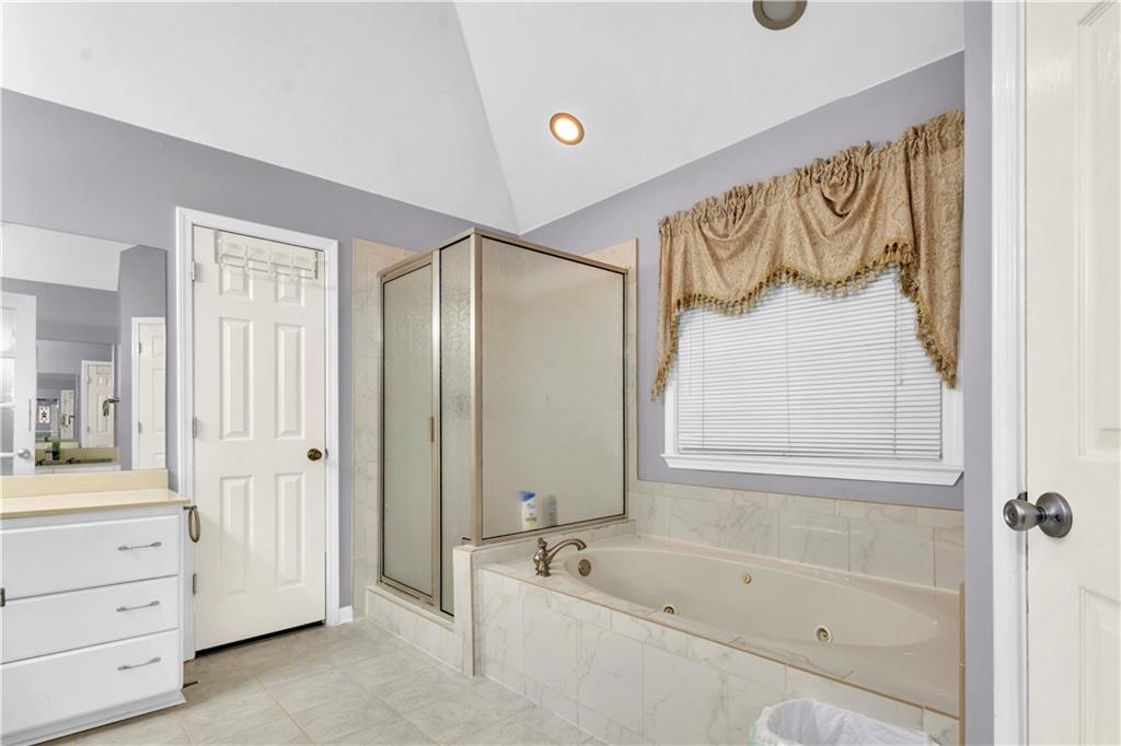 255 Thornbush Lane, Lawrenceville, Georgia image 24
