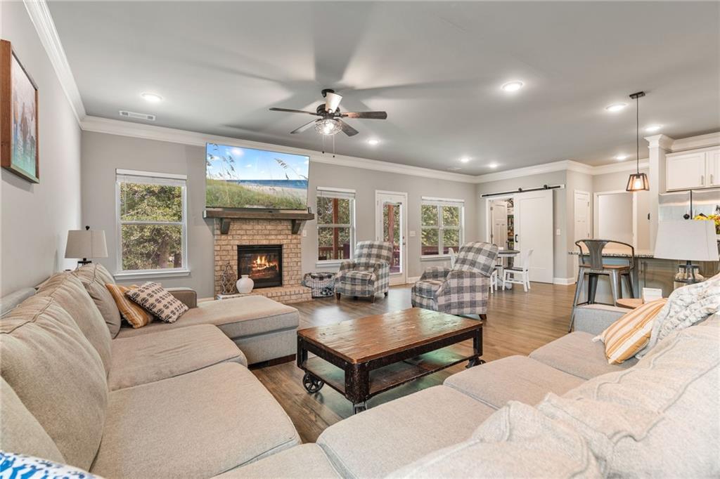 980 Lake Rockwell Way, Winder, Georgia image 12