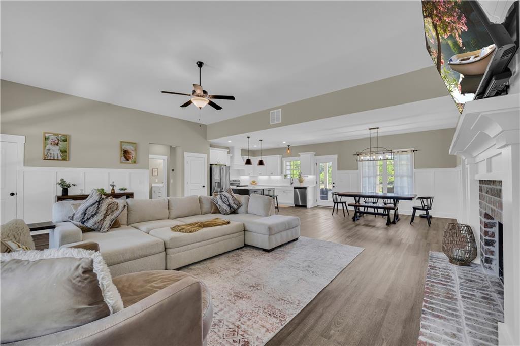 85 Woodfin Way