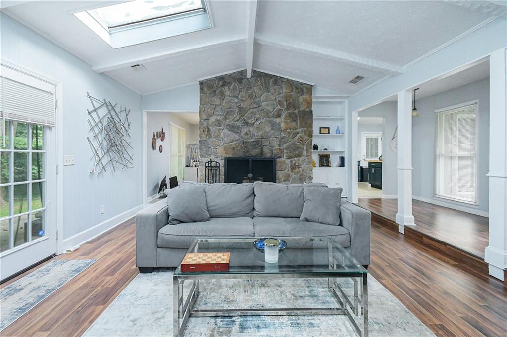 1328 Hidden Hills Parkway