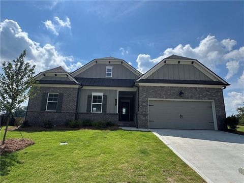 Homes For Sale - 145 Rose Lake Court<br/> Jackson County, Hoschton, GA 30548