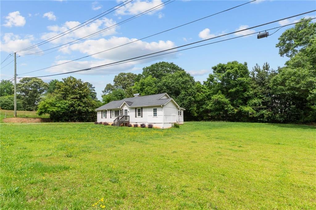 641 Highway 23 NW