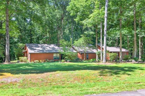686 Hillwood Court Dacula GA 30019