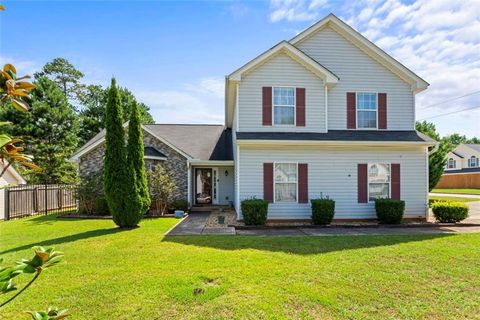 A home in Fairburn