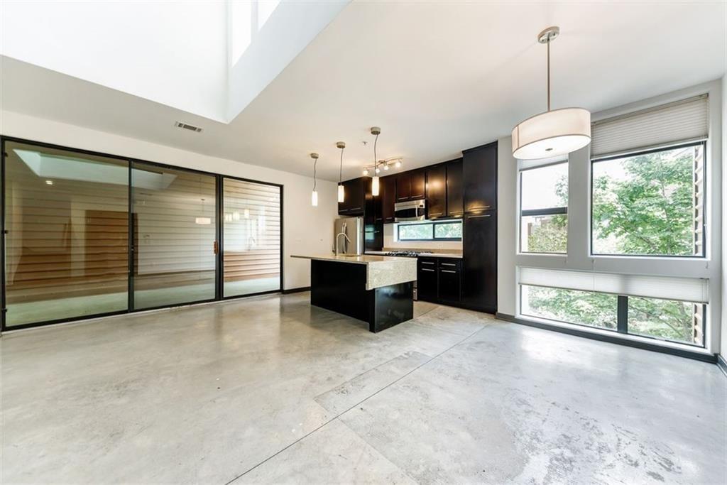 972 Dekalb Avenue NE 205