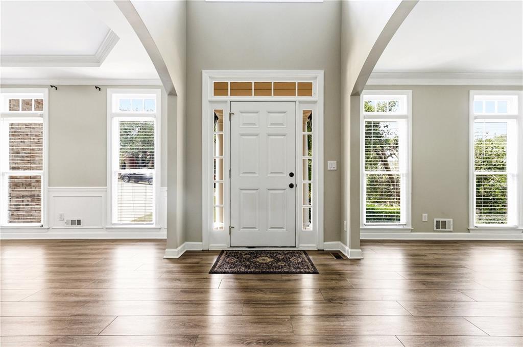 5211 Forest View Trail SE