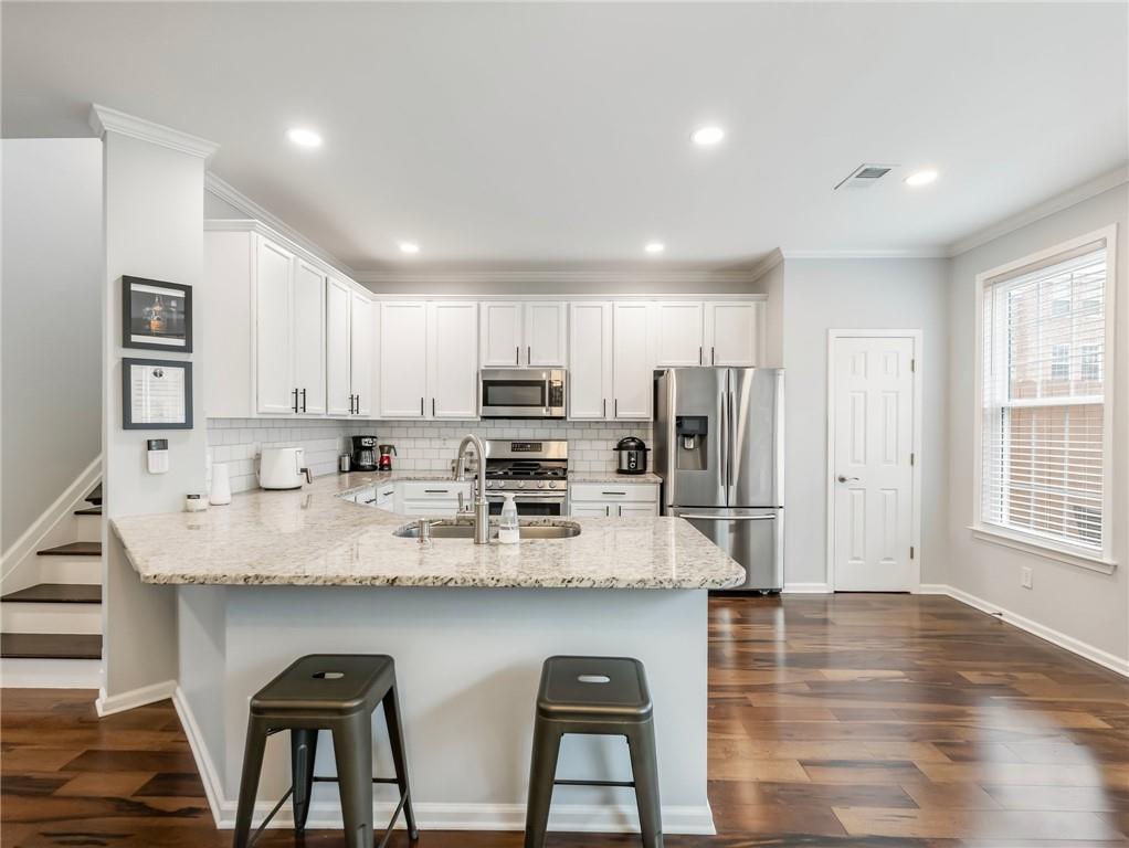 3501 Chattahoochee Summit Lane, Atlanta, Georgia image 8