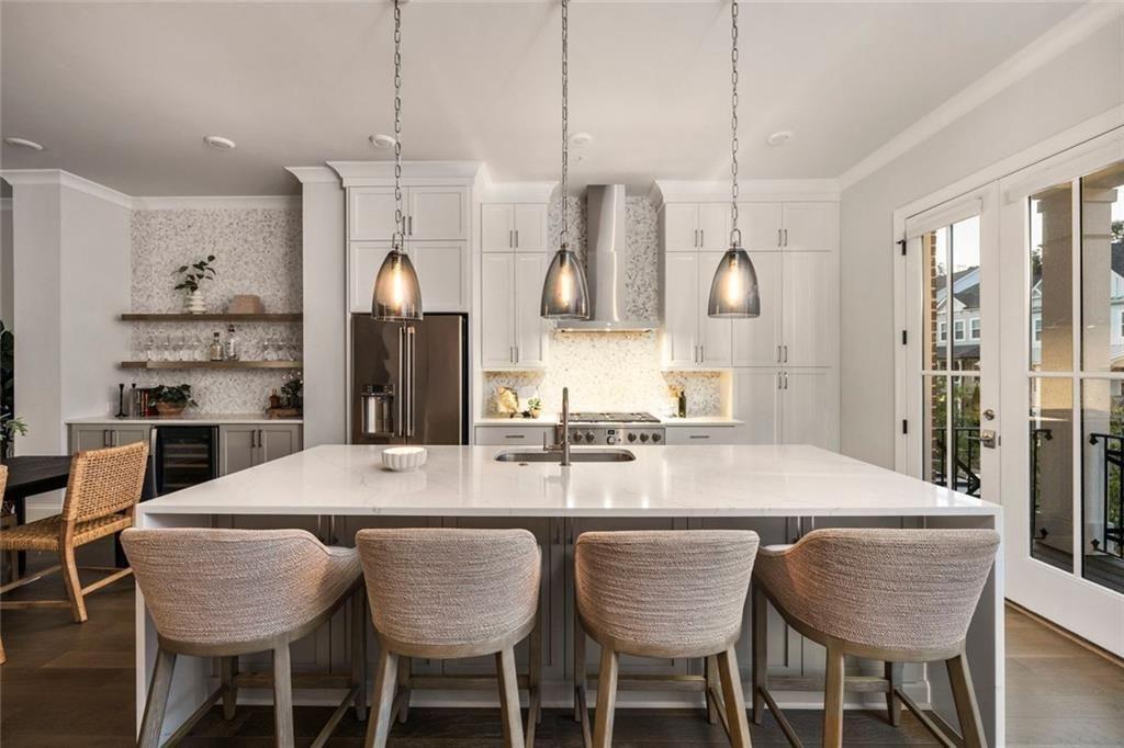 Towns On Thompson - Residential