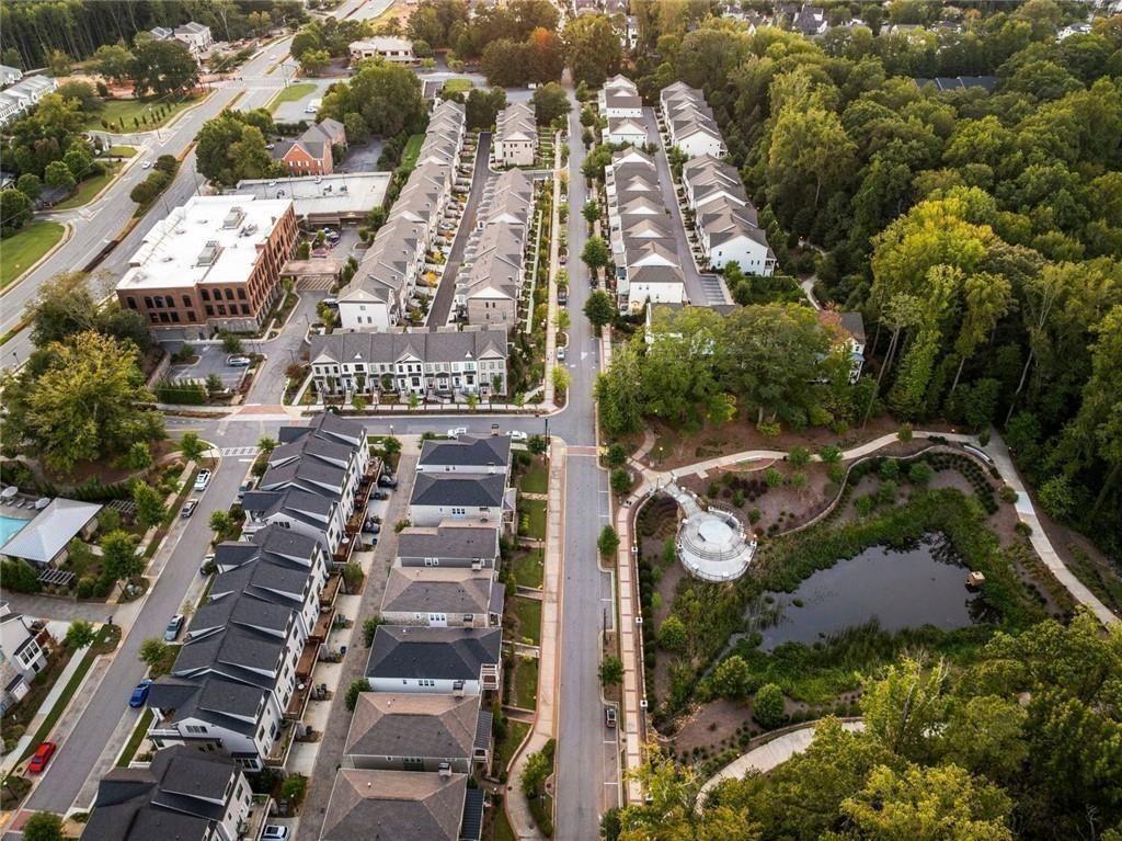 Towns On Thompson - Residential