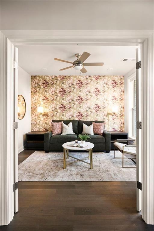 Towns On Thompson - Residential