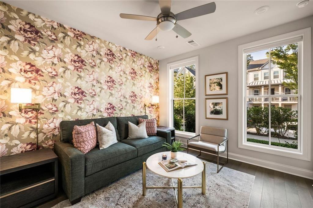 Towns On Thompson - Residential