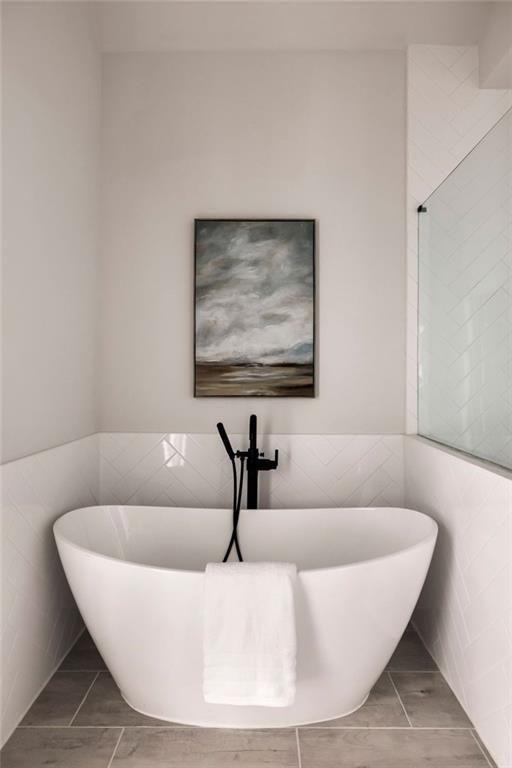 Towns On Thompson - Residential