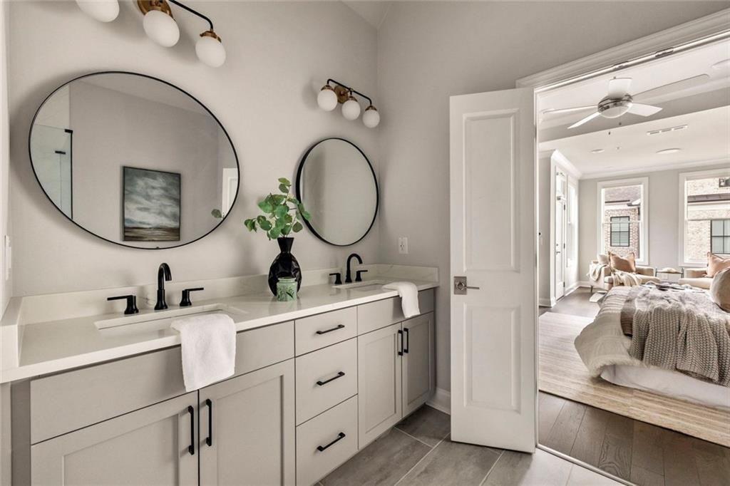 Towns On Thompson - Residential