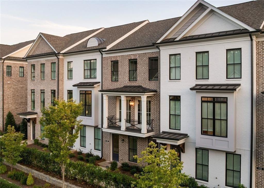 Towns On Thompson - Residential