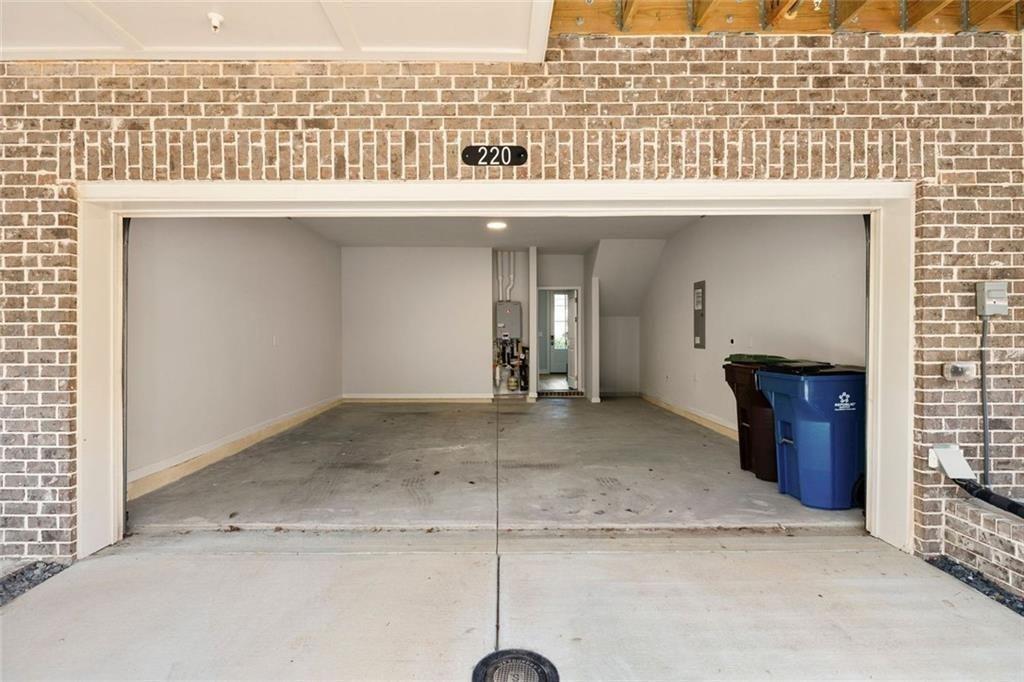 Towns On Thompson - Residential