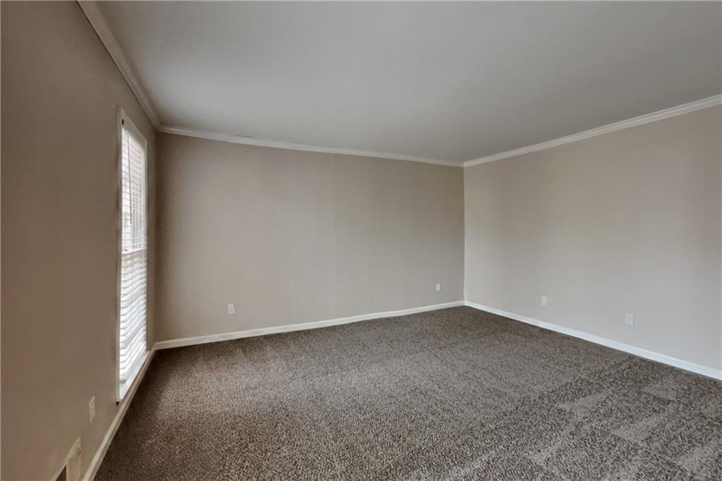 4614 Blakedale Circle, Roswell, Georgia image 4