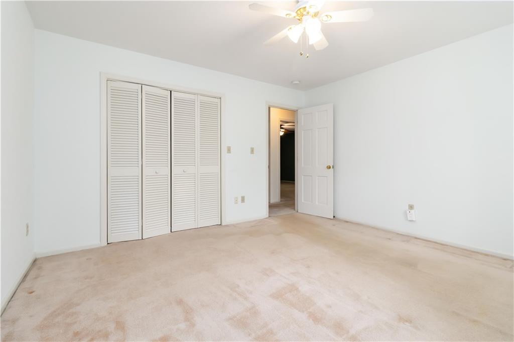 2343 Kings Point Drive, Dunwoody, Georgia image 32
