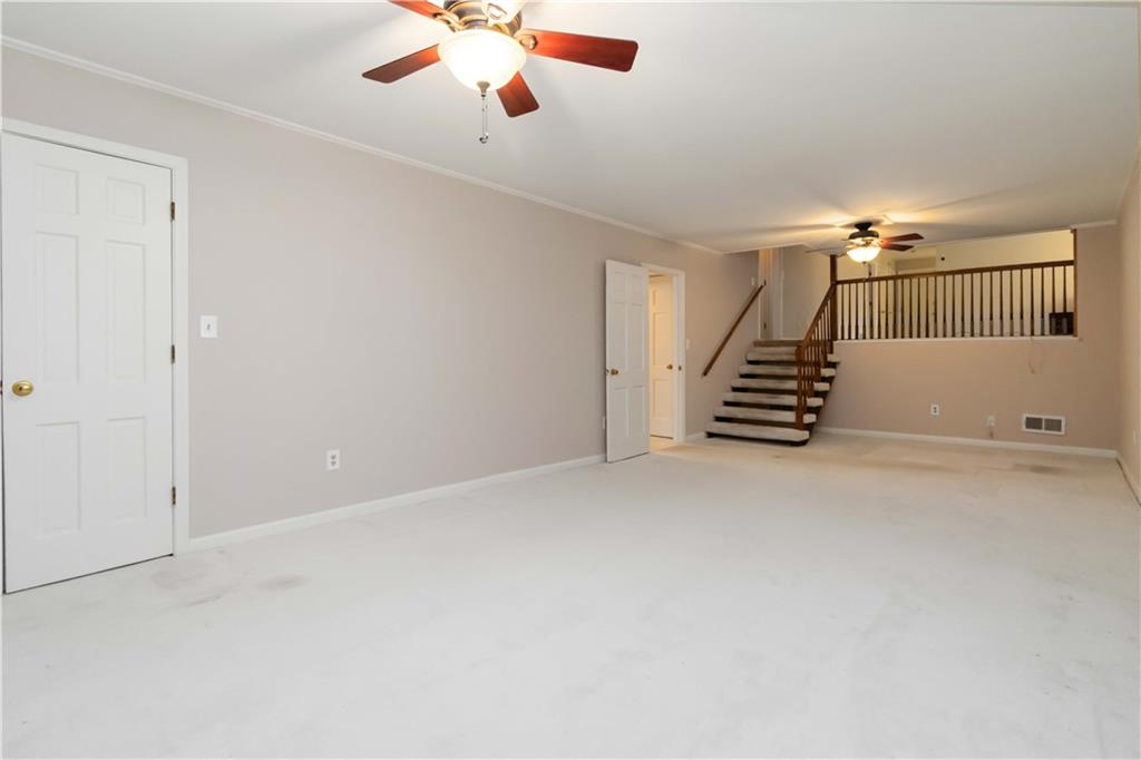 2343 Kings Point Drive, Dunwoody, Georgia image 21
