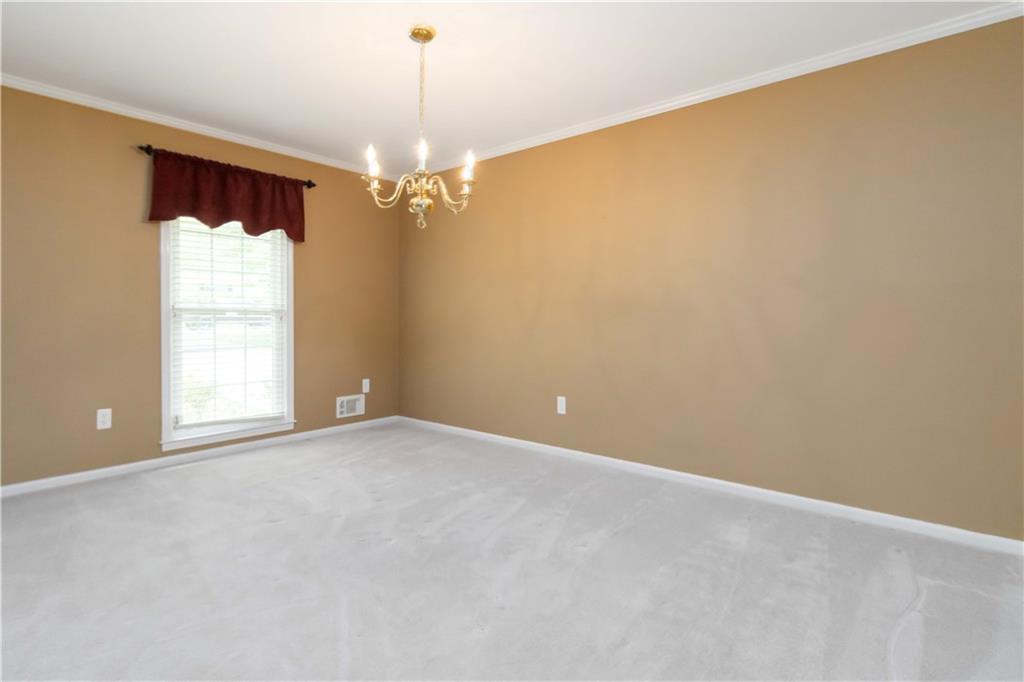 2343 Kings Point Drive, Dunwoody, Georgia image 7