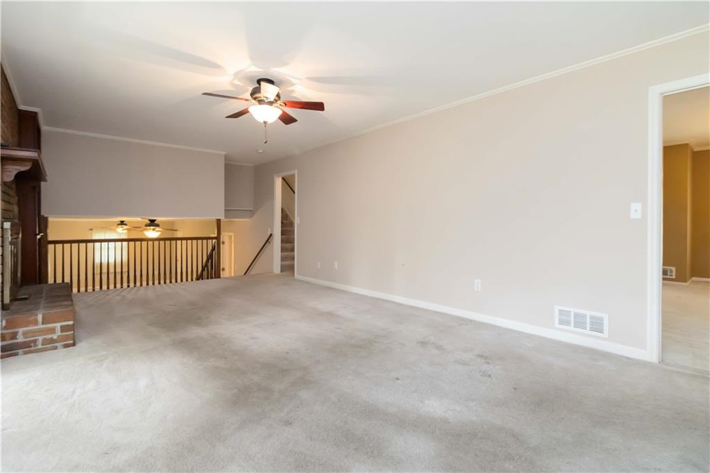 2343 Kings Point Drive, Dunwoody, Georgia image 11