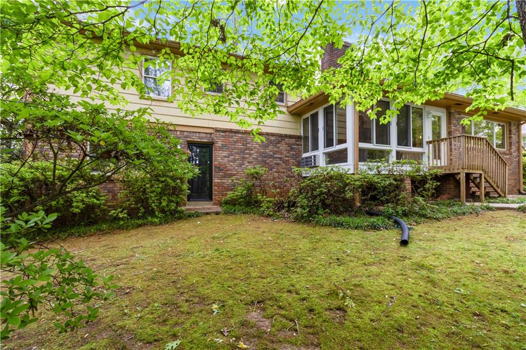 2343 Kings Point Drive, Dunwoody, Georgia image 37