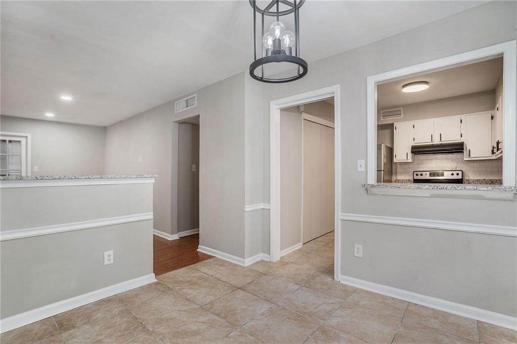 122 Maison Place NW