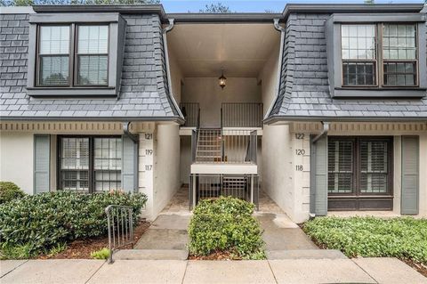 122 Maison Place NW Atlanta GA 30327
