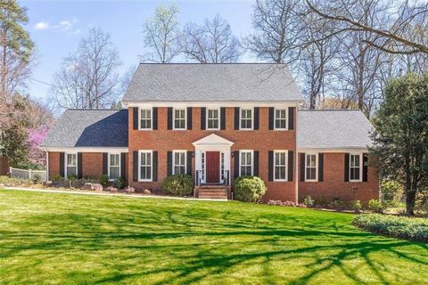 Homes For Sale - 4890 Forestglade Court<br/> Smoke Rise, GA 30087