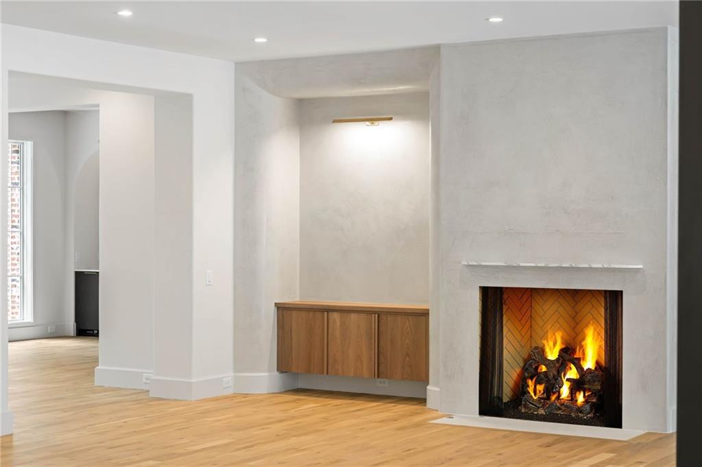 2515 Habersham Road, Atlanta, Georgia image 14