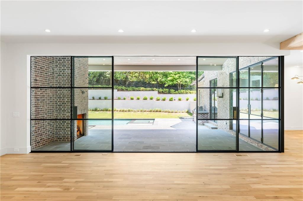2515 Habersham Road, Atlanta, Georgia image 25