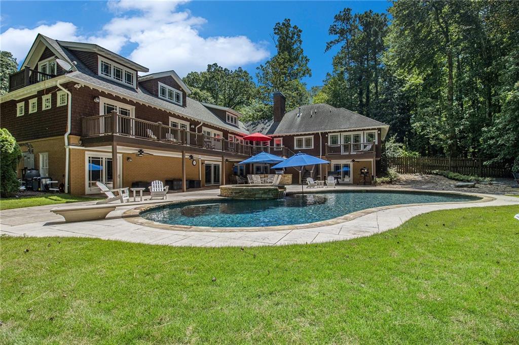 1490 Chevron Drive
