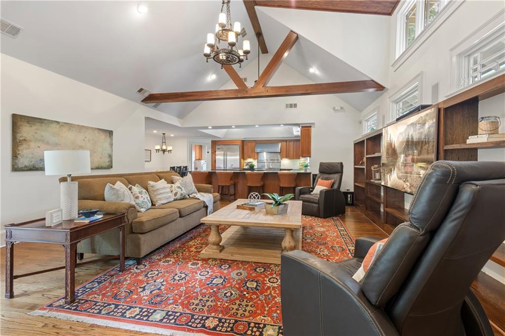 1490 Chevron Drive