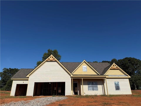 Homes For Sale - 1024 Goldfinch Trail<br/> Winder, GA 30680