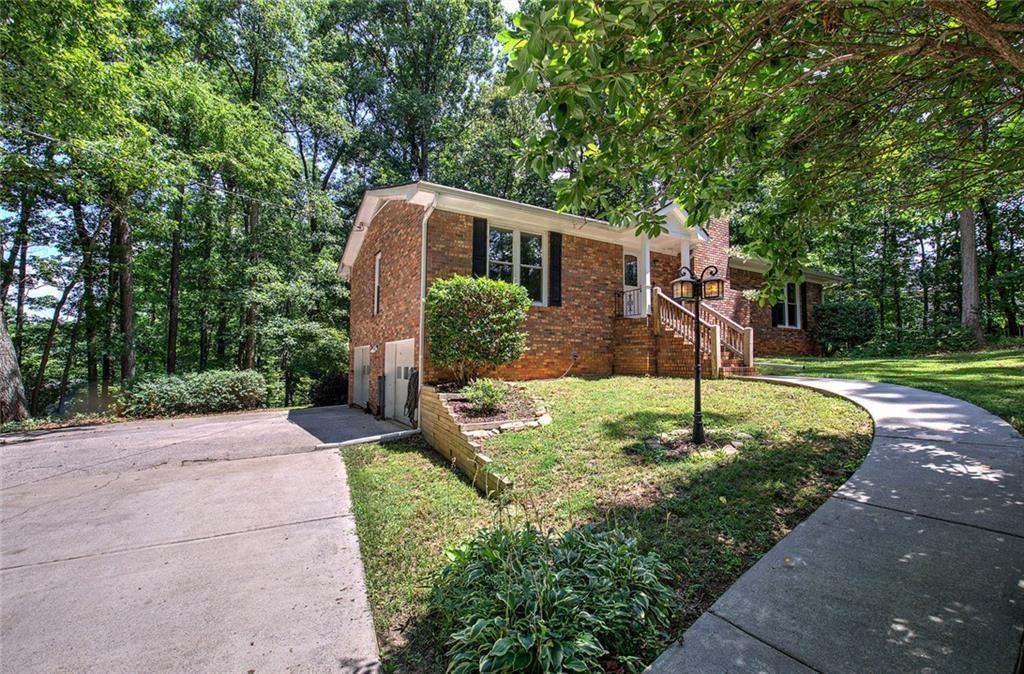 2140 McDuffie Road