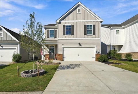 Homes For Sale - 5748 Screech Owl Drive<br/> Flowery Branch, GA 30542