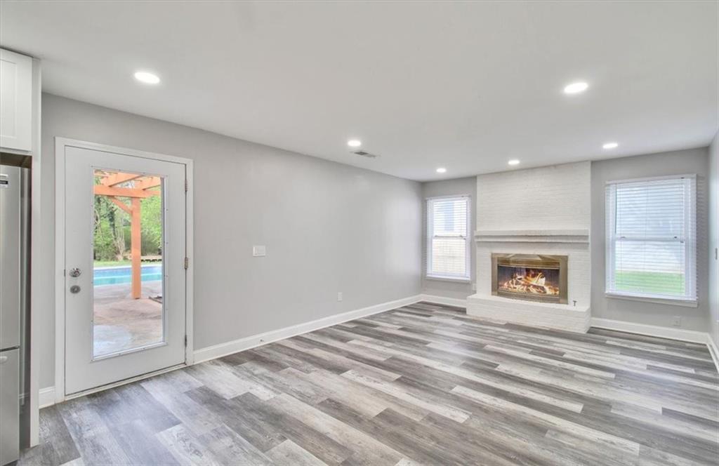 10540 Willow View Circle, Alpharetta, Georgia image 20