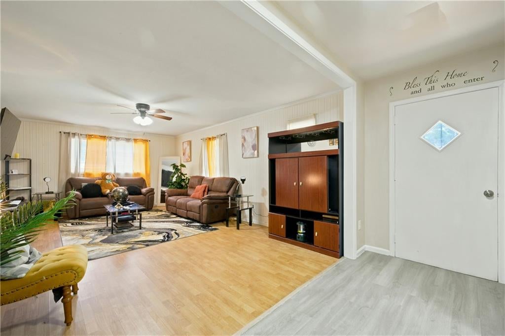 1020 Cedar Circle