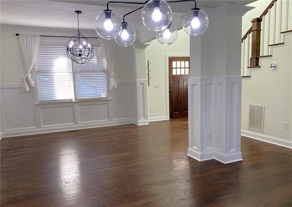 210 S Howard Street SE