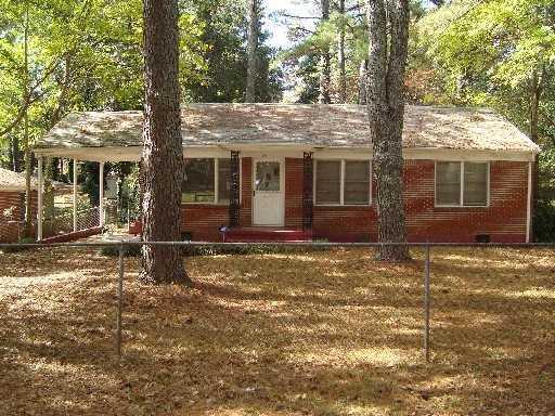 Photo 1 of 10 — 2673 Plantation Drive, East Point, GA 30344