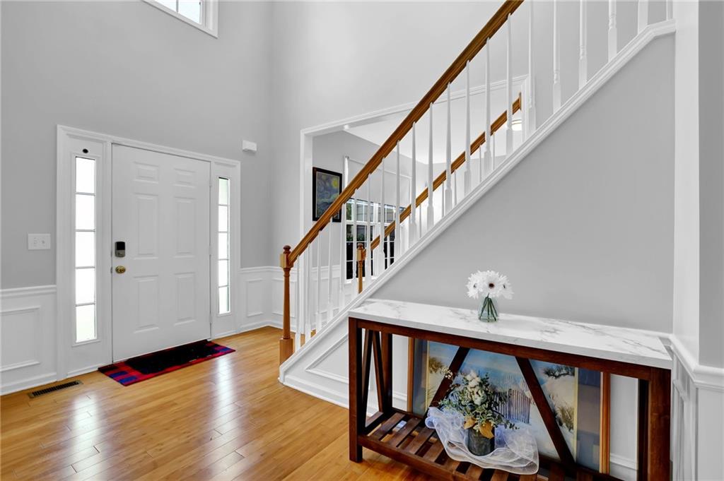 3550 Myrtlewood Chase NW