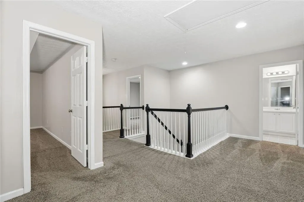 Atlanta, Georgia 30349, United States, 5 Bedrooms Bedrooms, ,3 BathroomsBathrooms,Residential,Active,252026