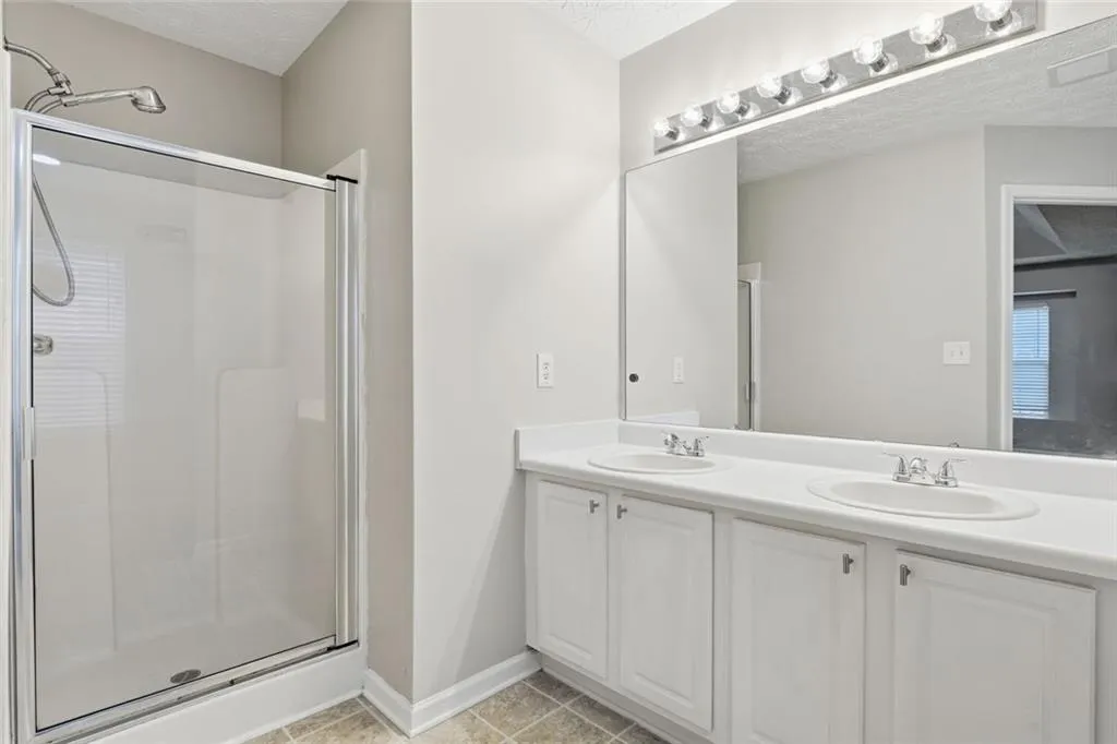 Atlanta, Georgia 30349, United States, 5 Bedrooms Bedrooms, ,3 BathroomsBathrooms,Residential,Active,252026