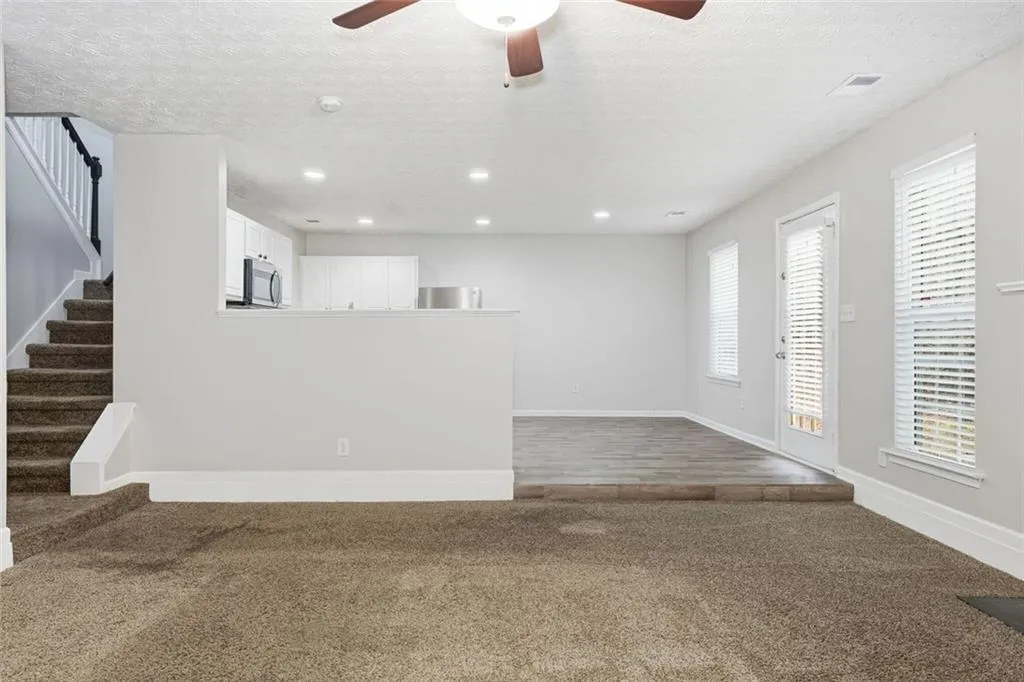 Atlanta, Georgia 30349, United States, 5 Bedrooms Bedrooms, ,3 BathroomsBathrooms,Residential,Active,252026