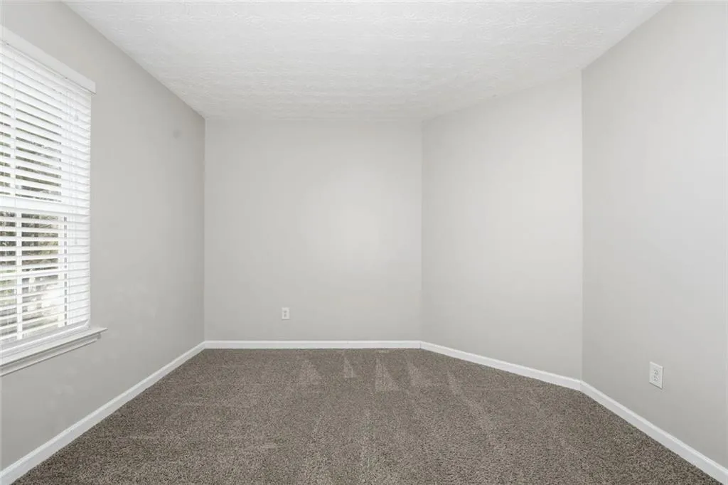 Atlanta, Georgia 30349, United States, 5 Bedrooms Bedrooms, ,3 BathroomsBathrooms,Residential,Active,252026