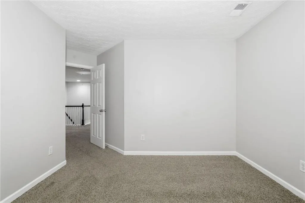 Atlanta, Georgia 30349, United States, 5 Bedrooms Bedrooms, ,3 BathroomsBathrooms,Residential,Active,252026