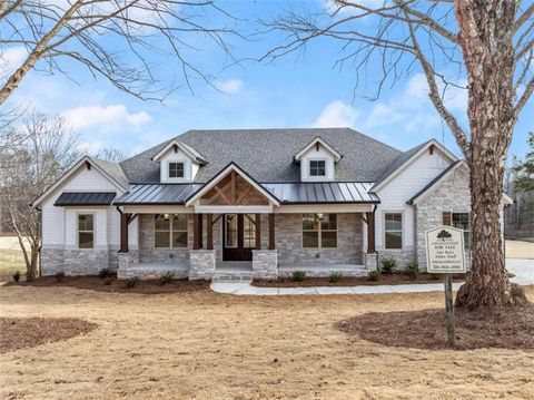 A home in Clarkesville