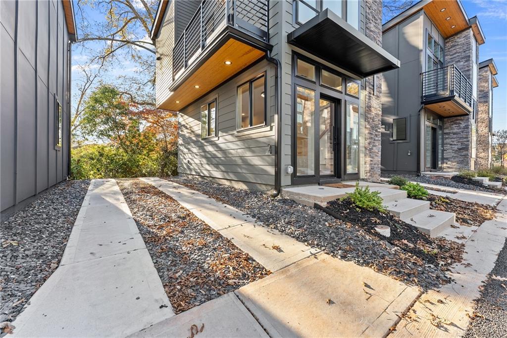 518 Nightfire Court SW