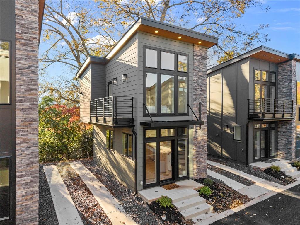 518 Nightfire Court SW