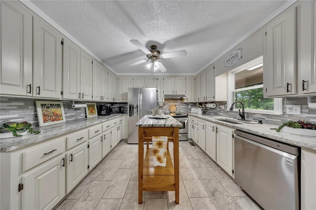 Ball Ground, Georgia, 30107, United States, 4 Bedrooms Bedrooms, ,3 BathroomsBathrooms,Residential,Active,2045717